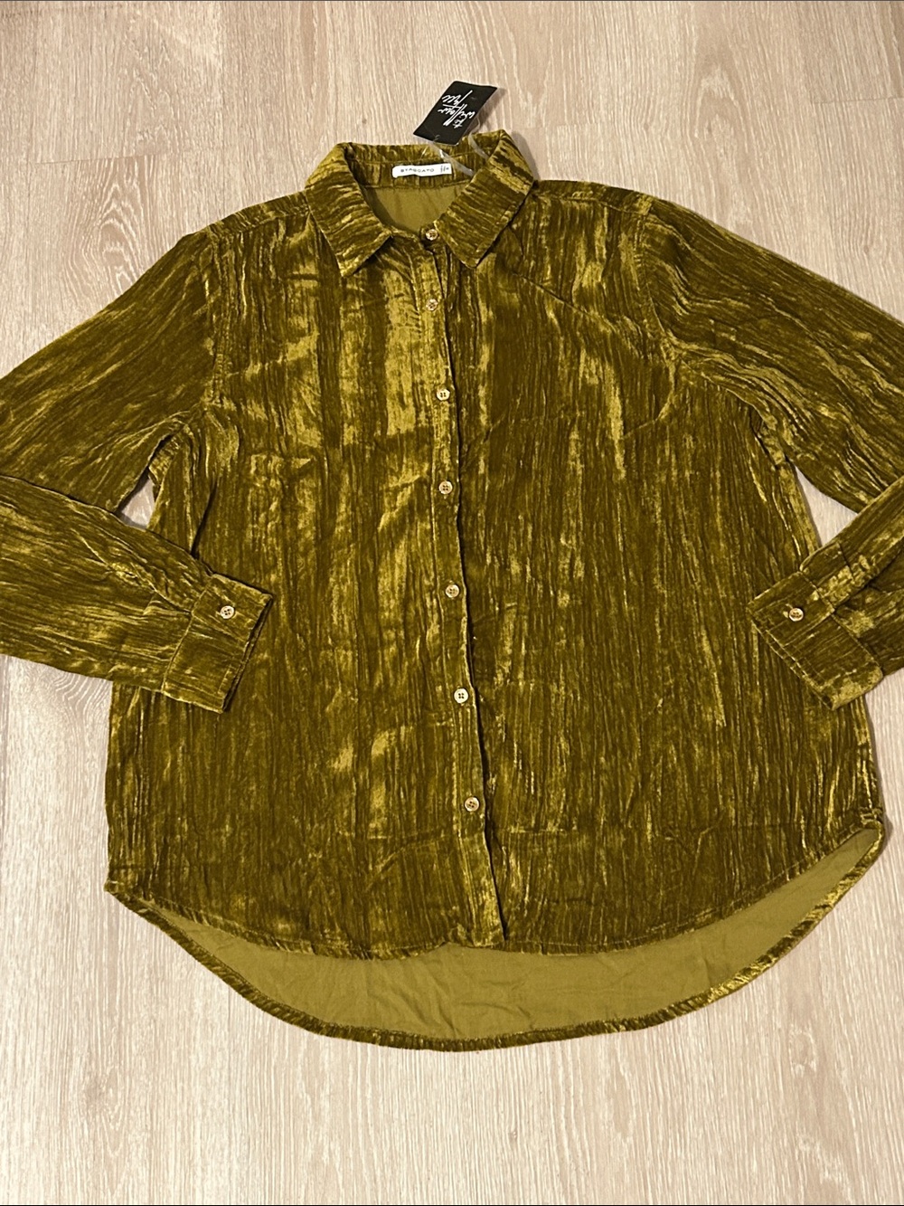 Staccato NWT Crushed Plissè Golden Olive Button Down Shirt sz Small